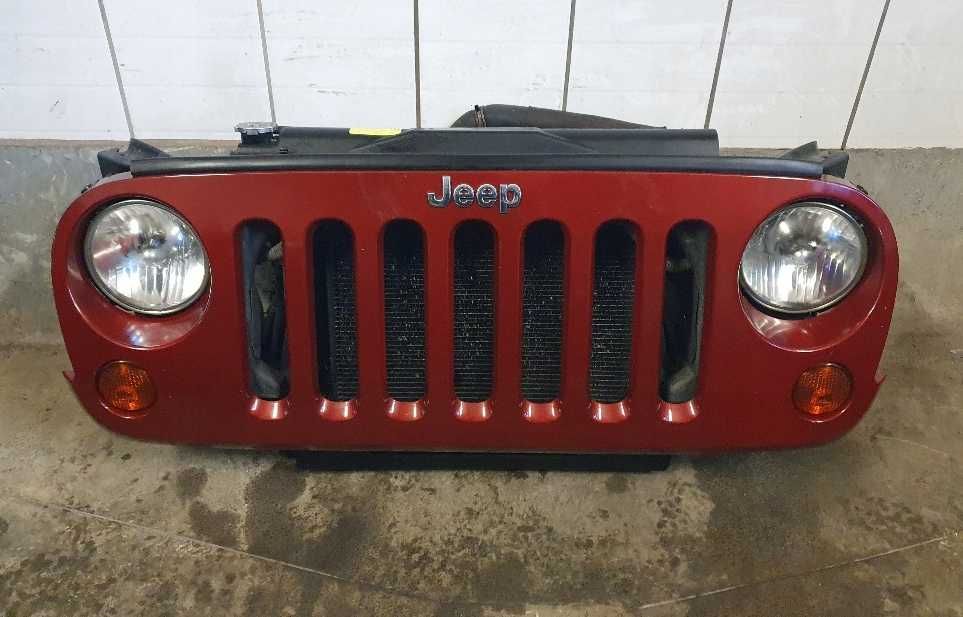 Бампер Jeep wrangler JK запчастини джип вранглер разборка рубикон джип