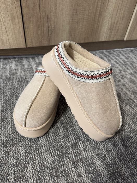 Нові!Уггі,UGG Tazz,розмір 37-38!