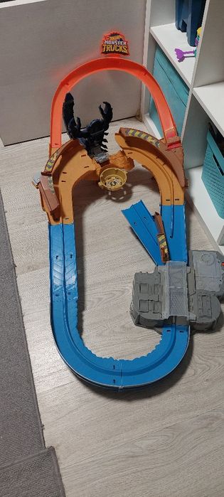 Pista MATTEL Hot Wheels – Monster do Escorpião