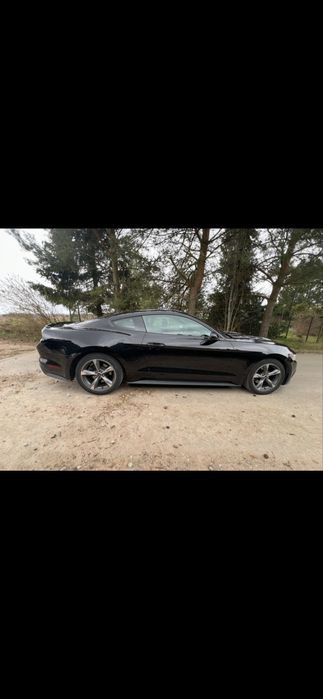 Sprzedam Ford Mustang 2015 v6 305 km.