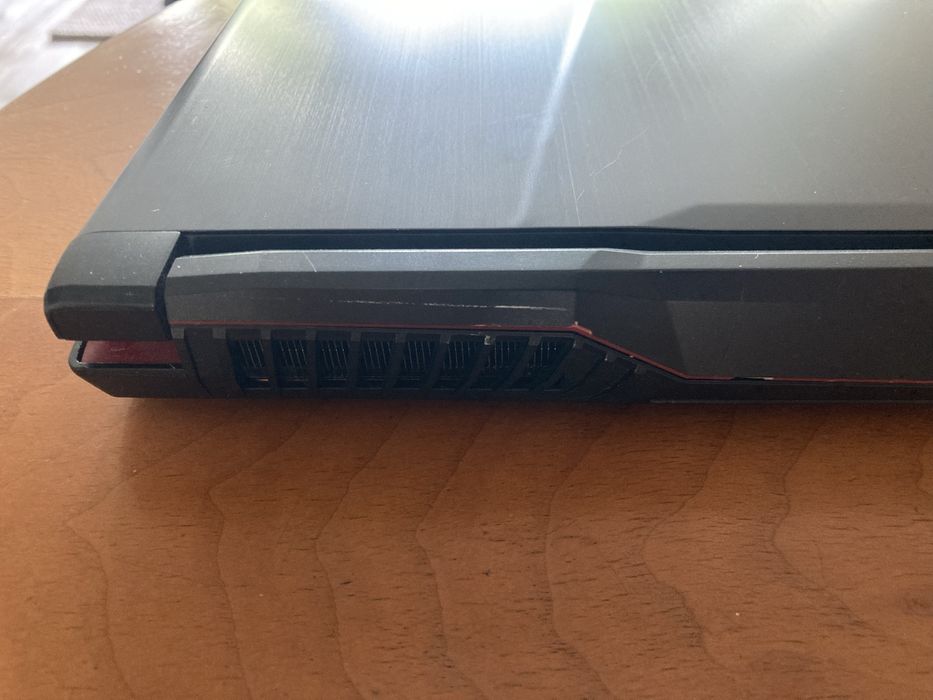 Laptop MSI GP63 Leopard 8RE