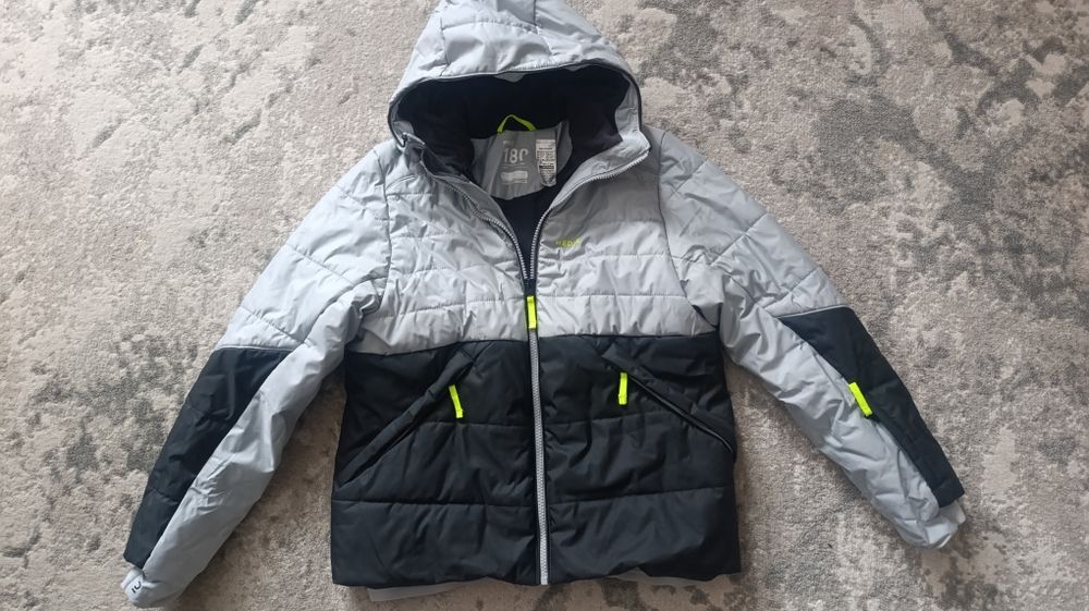 Куртка зимова Wedze на ріст 140-150.