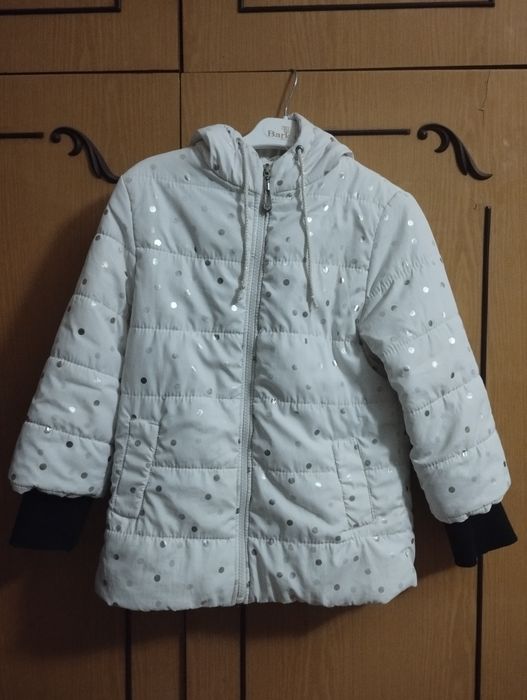 Продам куртку на дівчинку б/у
