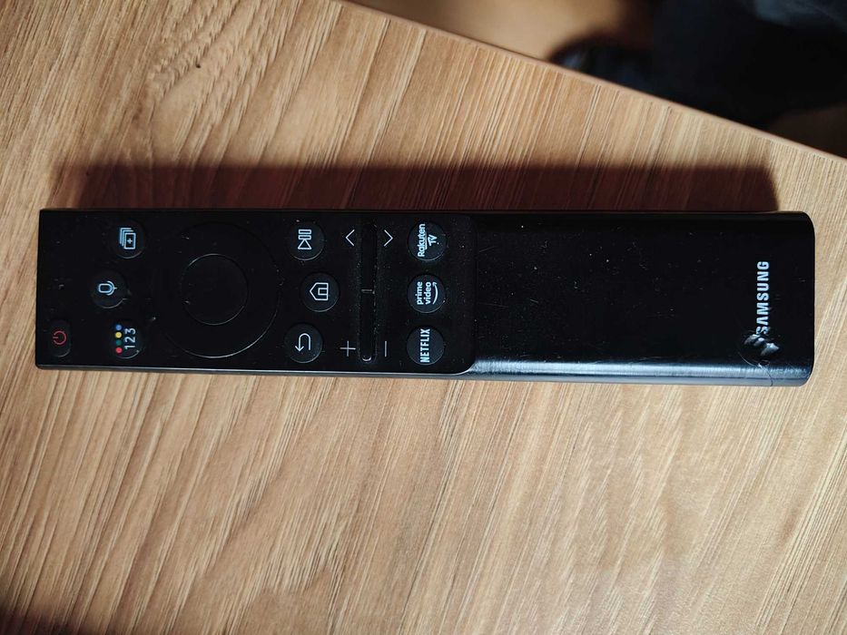 ZESTAW konsola PS4 PRO 1 TB+  telewizor Samsung 55 CALI
