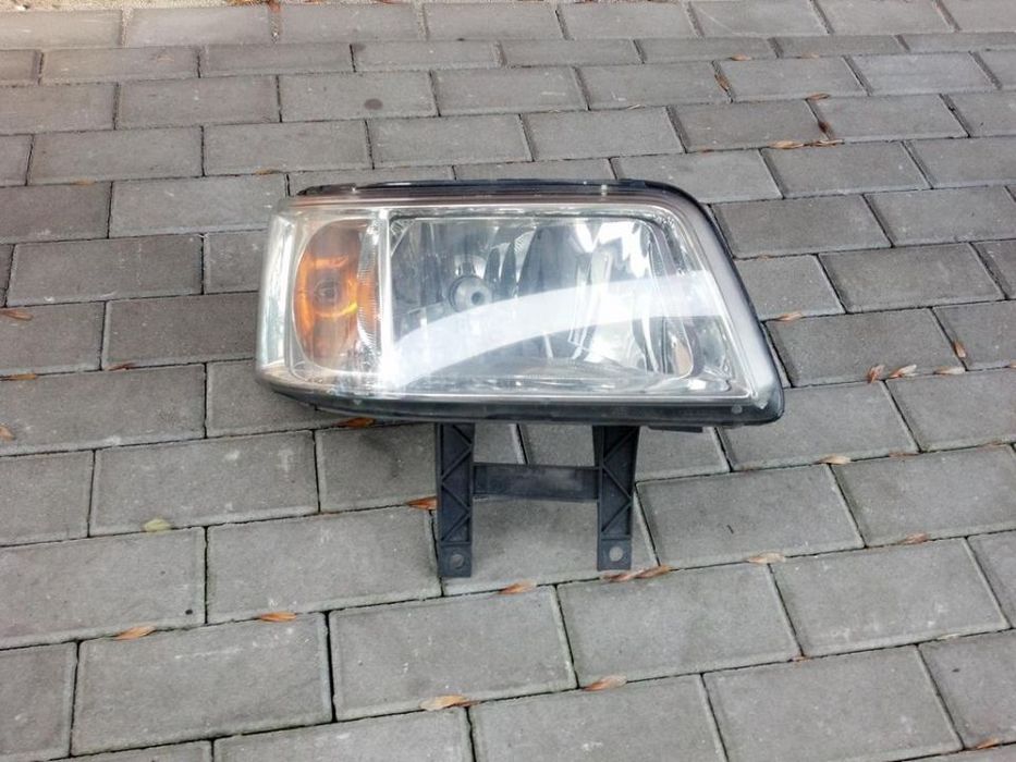 VW T5 03- LAMPA PRAWA REFLEKTOR PRAWY PRZÓD ŁADNY!