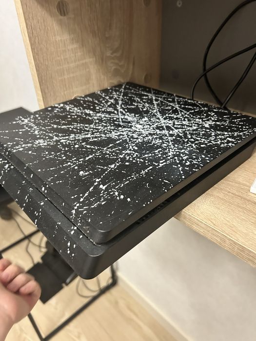 пс 4 консоль вживана