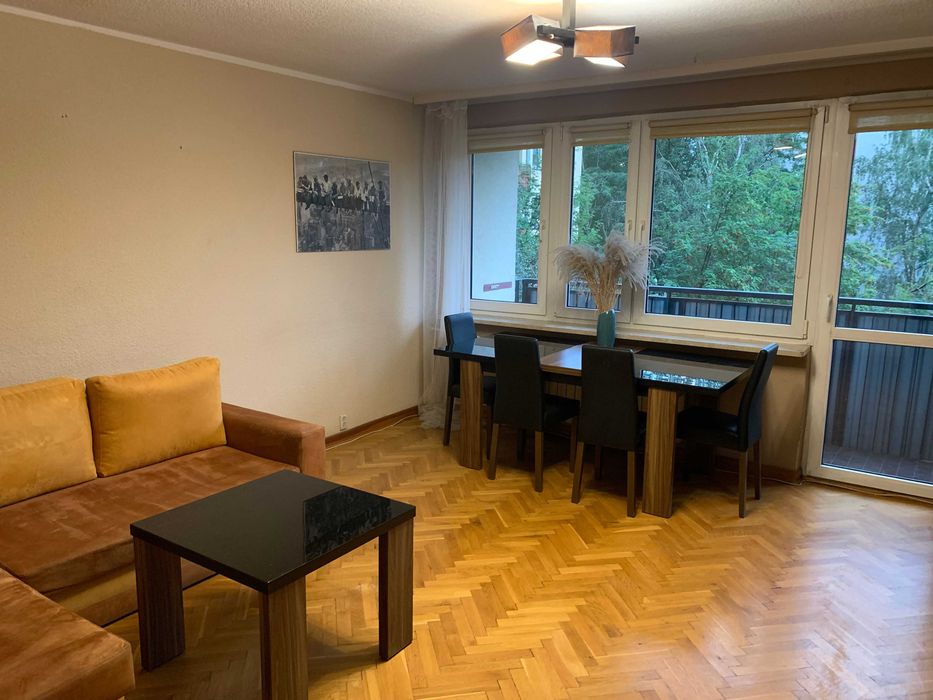 3 niezależne pokoje | 61 m² | 200 m od metra Księcia Janusza | balkon