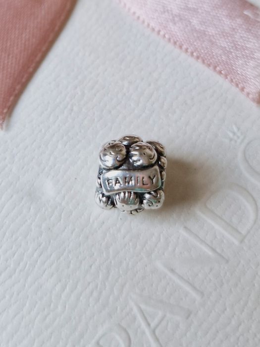 Conta Família e Amor da Pandora em Prata