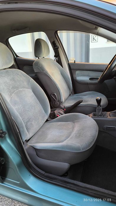 Peugeot 206 1.1 muito bom estado geral