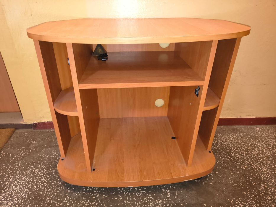 Stolik pod telewizor