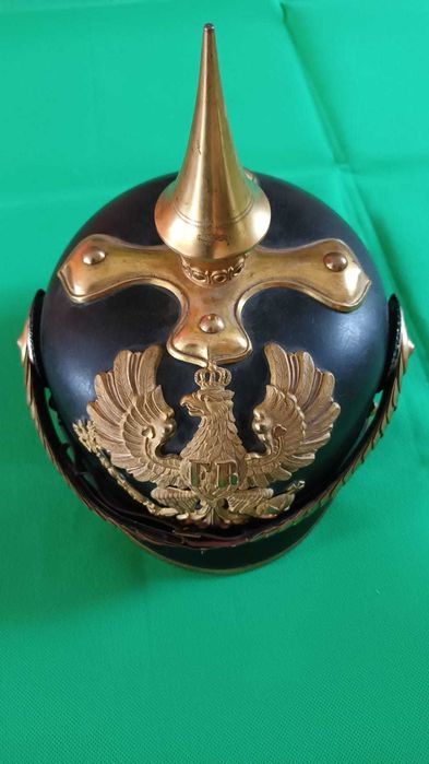 Pickelhaube-Hełm Skórzany Pruski i Pałasz Pruski wykonane przed 1920r.