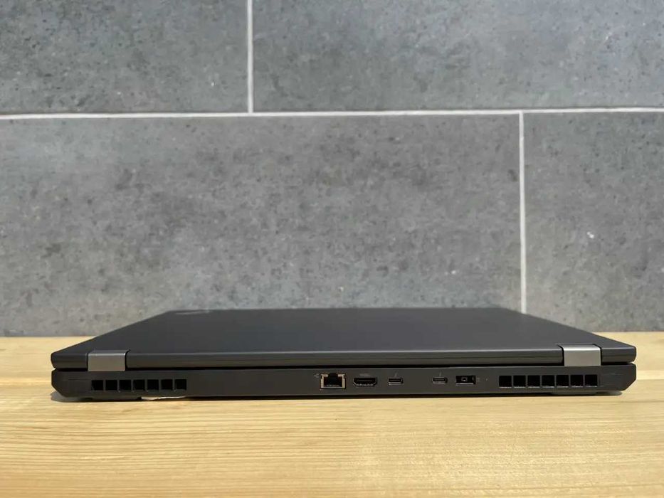 Ноутбук Lenovo ThinkPad P52/i7-8750/32Gb/512Gb M2/15.6" IPS/P1000 4GB