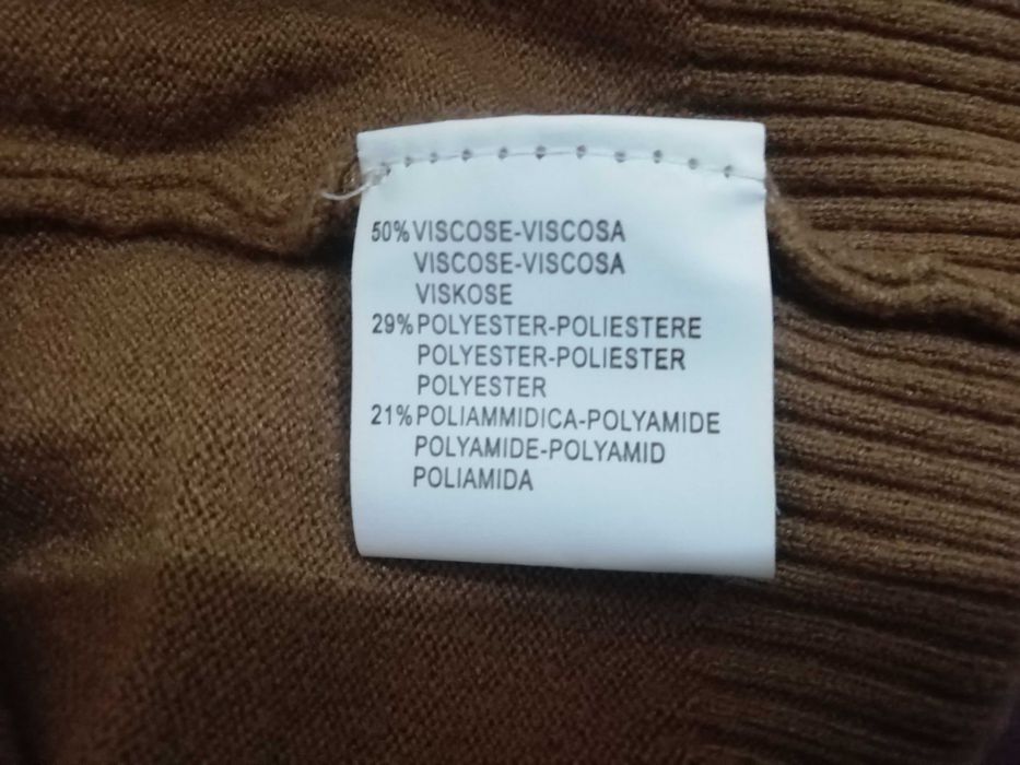 Vestido em malha comprido na cor camel