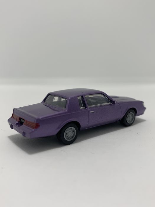 Buick Grand Prix da Herpa escala H0 1/87
