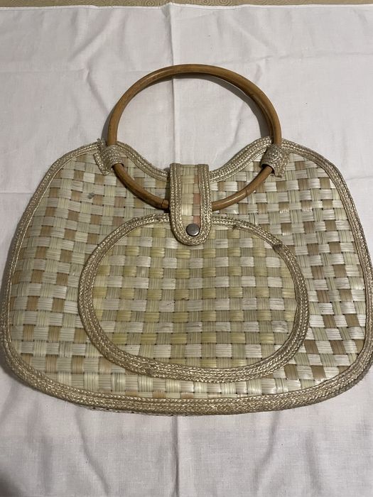 2 Bolsas em palhinha