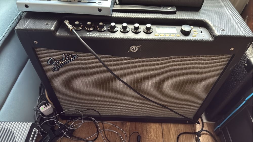 Fender Mustang IV 150W