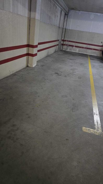 Alugam-se 2 lugares de garagem – Av. da República / Gaia  Cadalugar95€