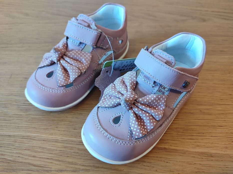 Półbuty dziewczęce Lasocki Kids r. 22 jasno różowe.
