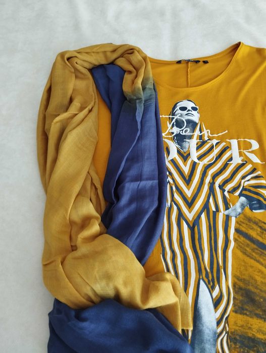 T-shirt + lenço Salsa. Tamanho S