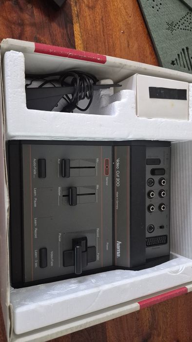 Urządzenie do montażu video cut 200 Hama wideo vhs