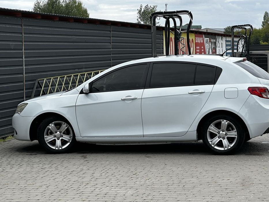 Срочно  Geely Emgrand 7