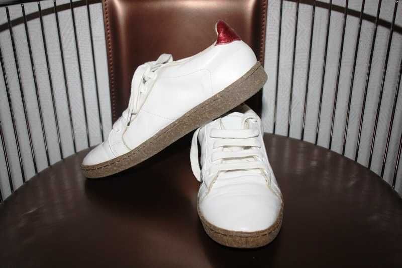 Sapatilhas brancas em pele com sola mesclada MANGO tamanho 36