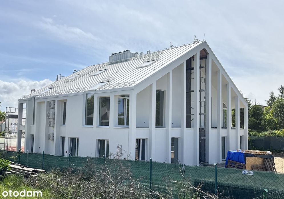Apartament z ogródkiem w kameralnej inwestycji premium Między Żaglami