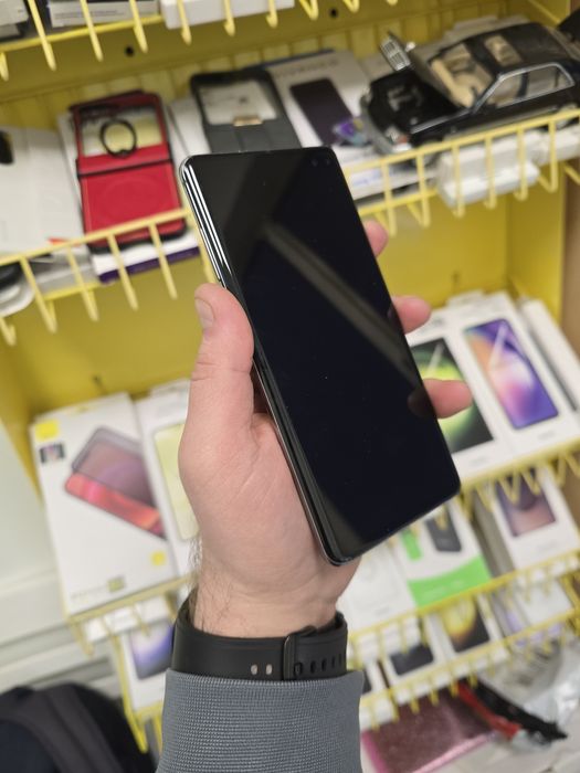 Samsung Galaxy S10 plus 8/128gb Ceramic black офіційний