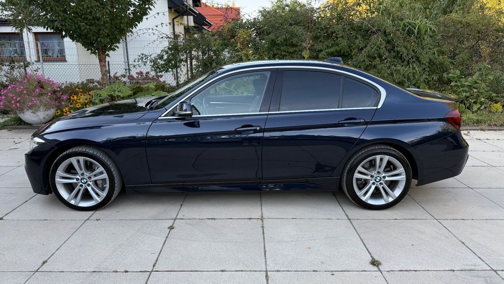 BMW Seria 3 BMW Serii 3 F30 340i imperial blue