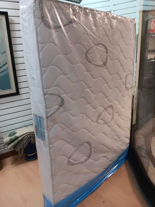 Colchão casal Ortopédico 200 X 160, NOVO