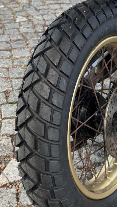 Honda Dominator 650
