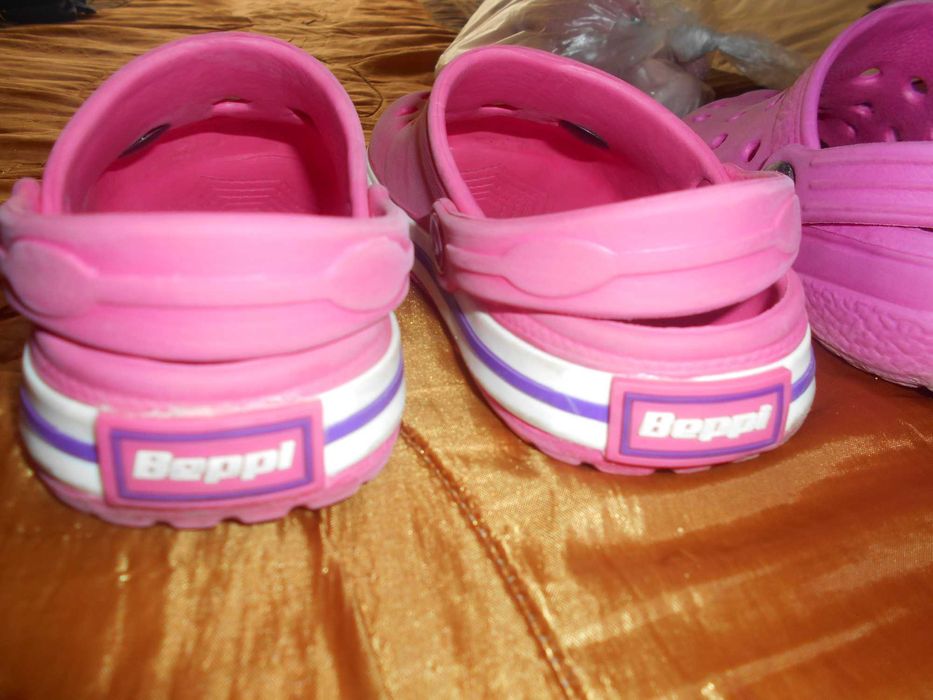 Crocs Beppi , rosas, tamanho 26,27, MENINA