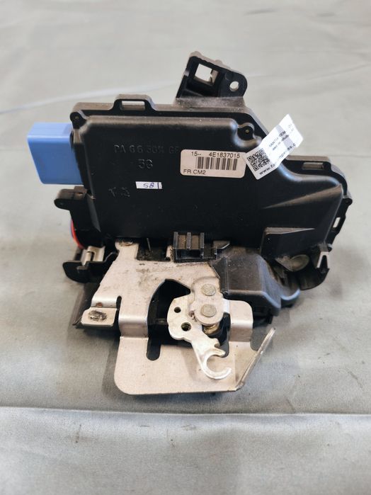 Fechadura / Fecho Porta Frente Esquerdo - 4E1837015 - AUDI A3 (8P1)