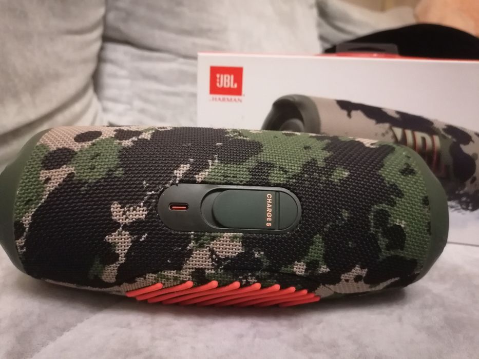 JBL Charge 5 колонка