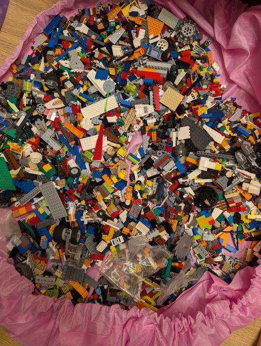 Klocki LEGO mix ok 5 kg różne dużo figurki
