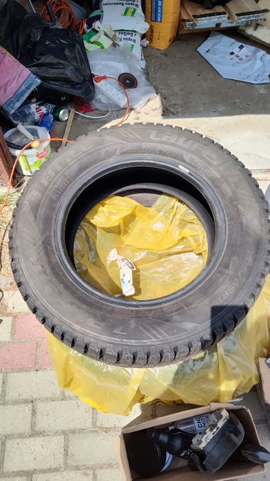 Opony zimowe 205/65/R15
