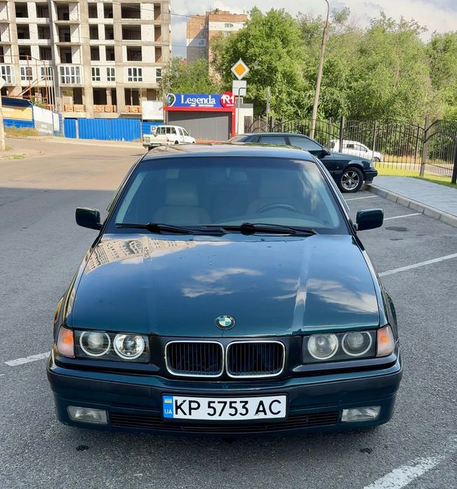 Продам BMW e36 320i