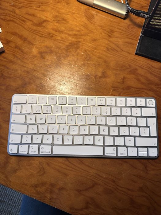 Magic Keyboard PT com touch ID64730158659073123