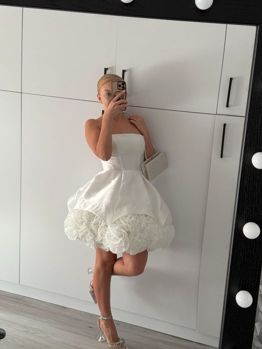 Сукня нарядна з трояндами