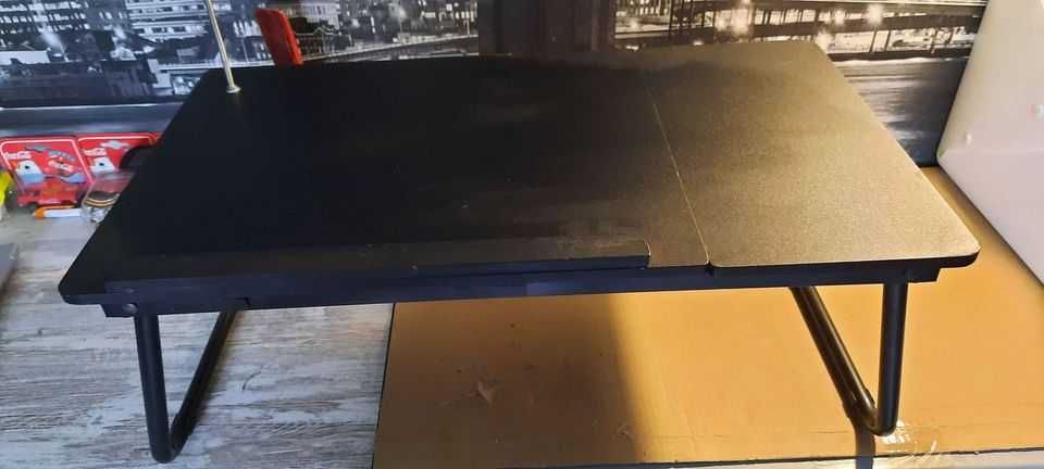 Mesa para usar o PC portátil na cama425905797055784961