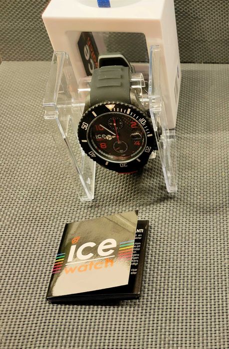 Sprzedam zegarek ICE WATCH Carbon czarny