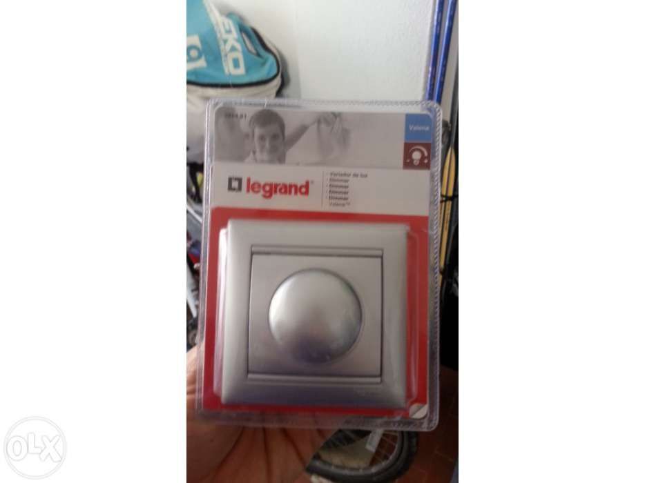 Legrand Dimmer / Switch / Light Controller437638622379386882