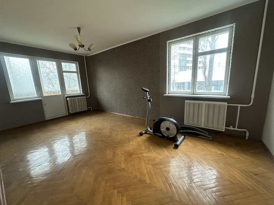 3-к метро Вокзальна-10хв вул.Липківського (Урицького)5 /Мокра