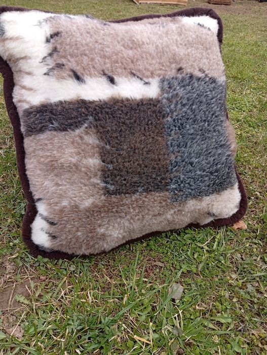 подушка з  вовни