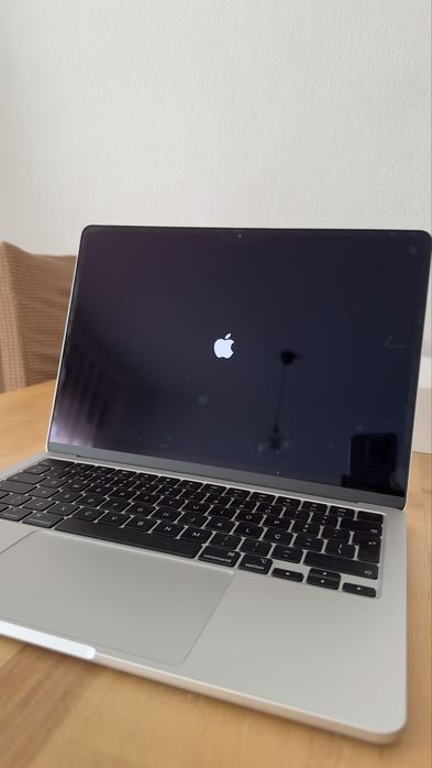 MacBook Air APPLE Silver M4 (13.6'')64750789688066124