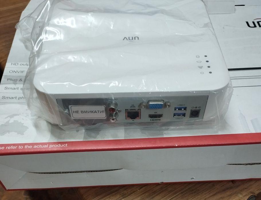 Сетевой IP видеорегистратор Uniview NVR301-04LX-P4