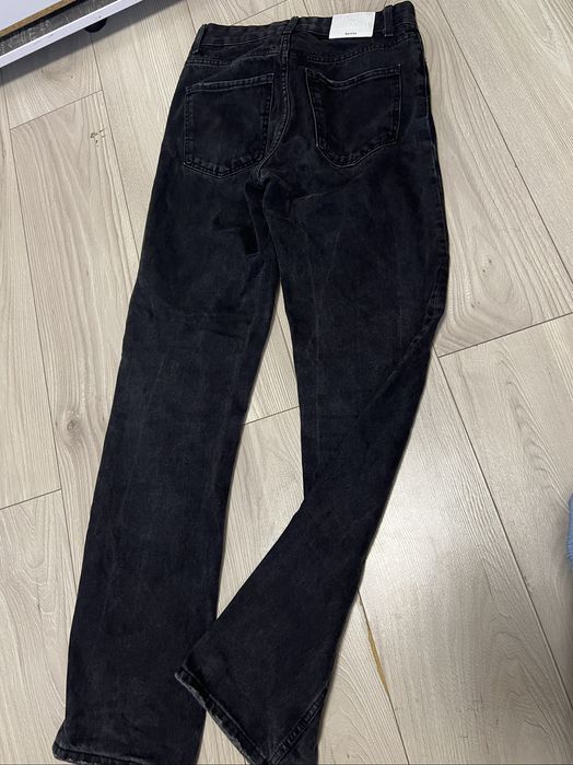 Джинси жіночі Bershka