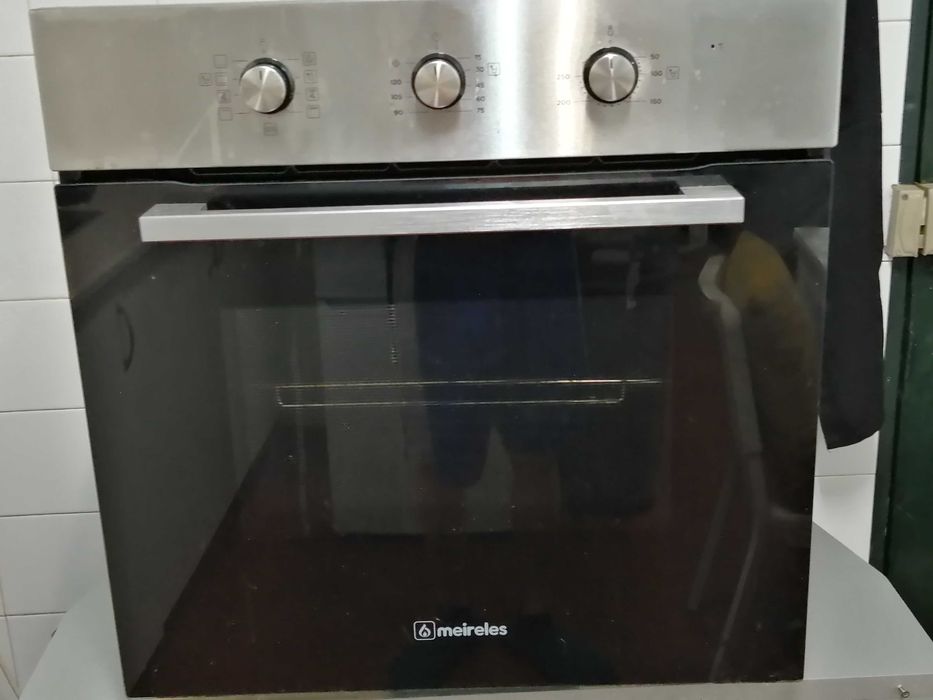 Forno de encastrar Meireles