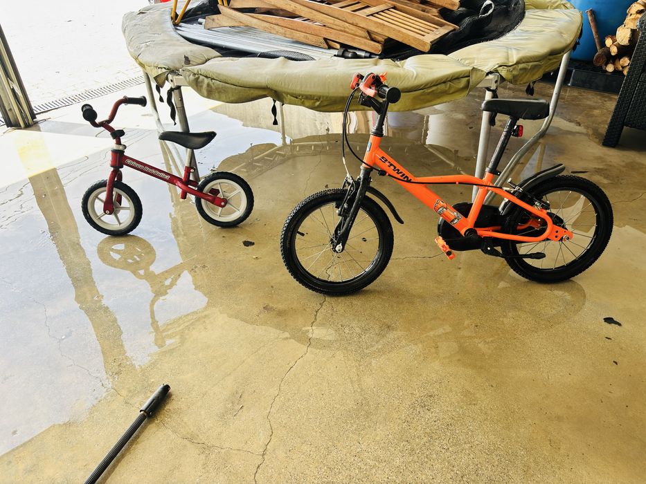 Bicicleta Infantil B'TWIN Laranja + Oferta Bicicleta de Equilíbrio Chicco