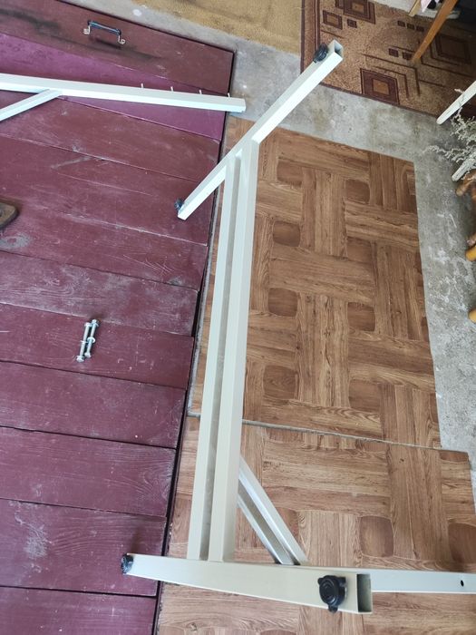 Продам тримач (Гусак) приліжковий підлоговий